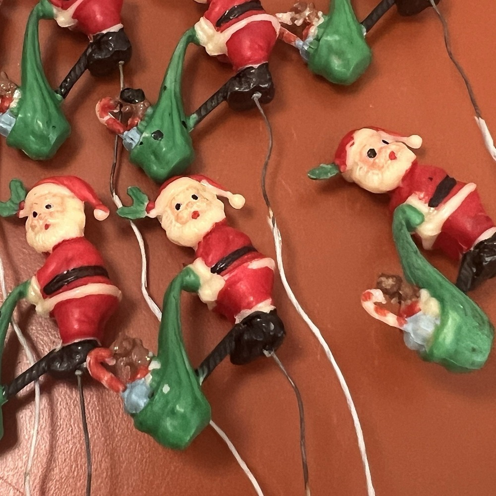 Vintage Kitschy Plastic Santa Christmas Ornament Plant Picks JAPAN RARE! 9 - Picture 7 of 8